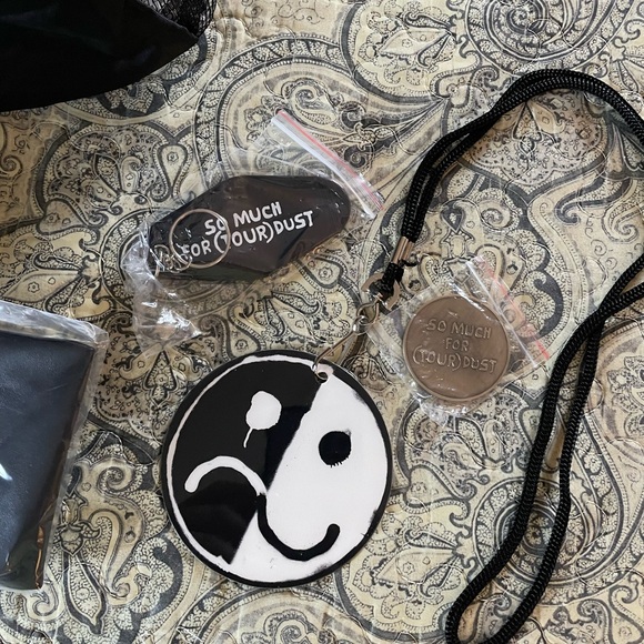 Fall out boy vip tour pack - Picture 5 of 6